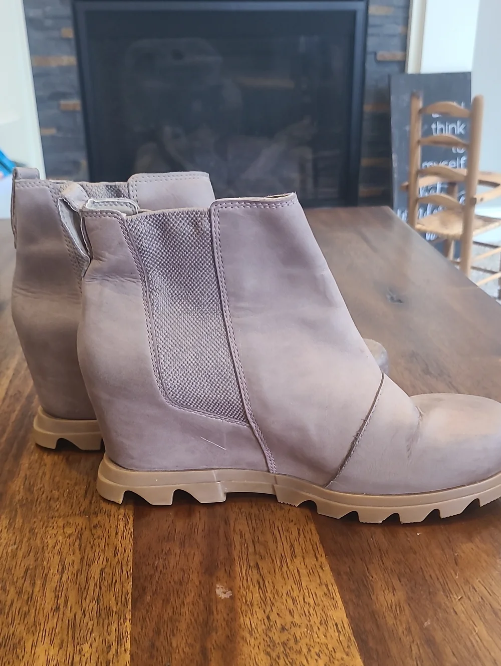Sorel Women's Joan of Arctic Wedge III Chelsea Boots Tan Leather Size 9.5